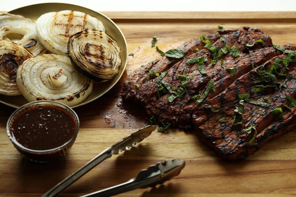 Savršena marinada za sočnu i mirisnu svinjetinu: Vrlo se jednostavno pravi, a meso se topi u ustima