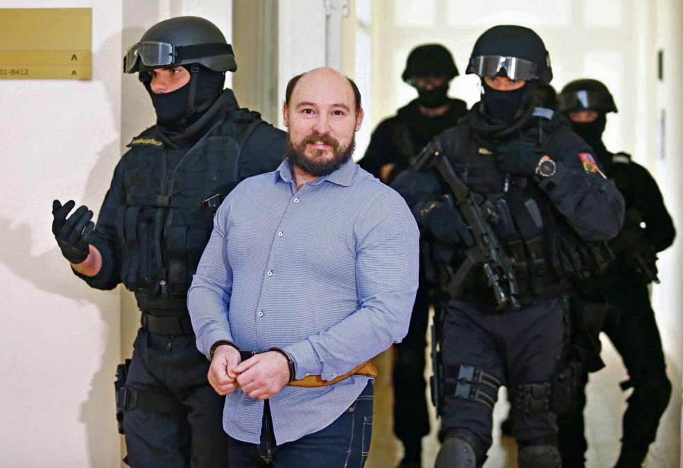 NOVI SKANDAL PLAĆENOG UBICE: Posle napada na Magdu i zatvorske stražare, zapretio svom advokatu da će da ga ubije!?