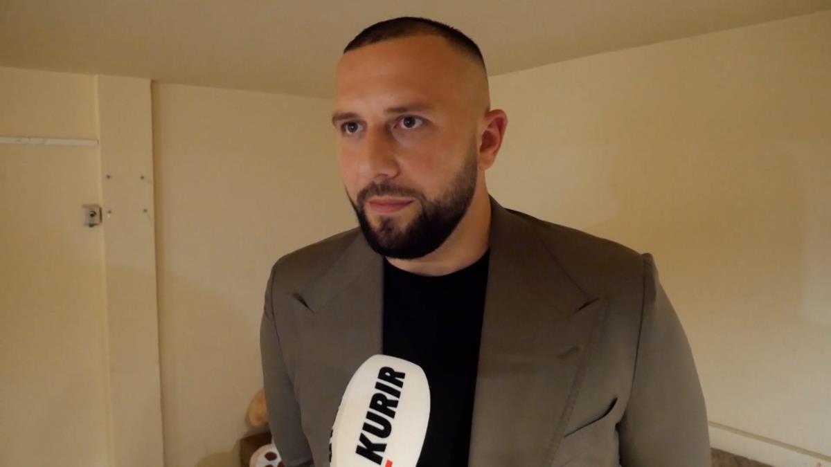 "PRE BIH JEZIK OTKINUO NEGO DA KAŽEM ONO ŠTO JE ĐANI" Pevač otkrio da ga je kolega uvredio: Popio, pa iz  kafane našao da komentariše nešto