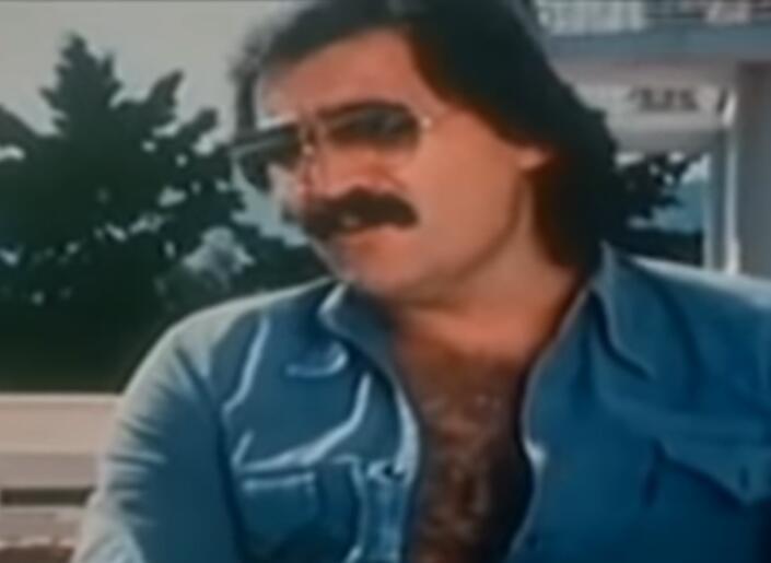 ŽENU PREVARIO S MALOLETNICOM, SIN MU STRADAO, ĆERKA SE ODALA NARKOTICIMA: Teška životna priča jugoslovenske muzičke legende