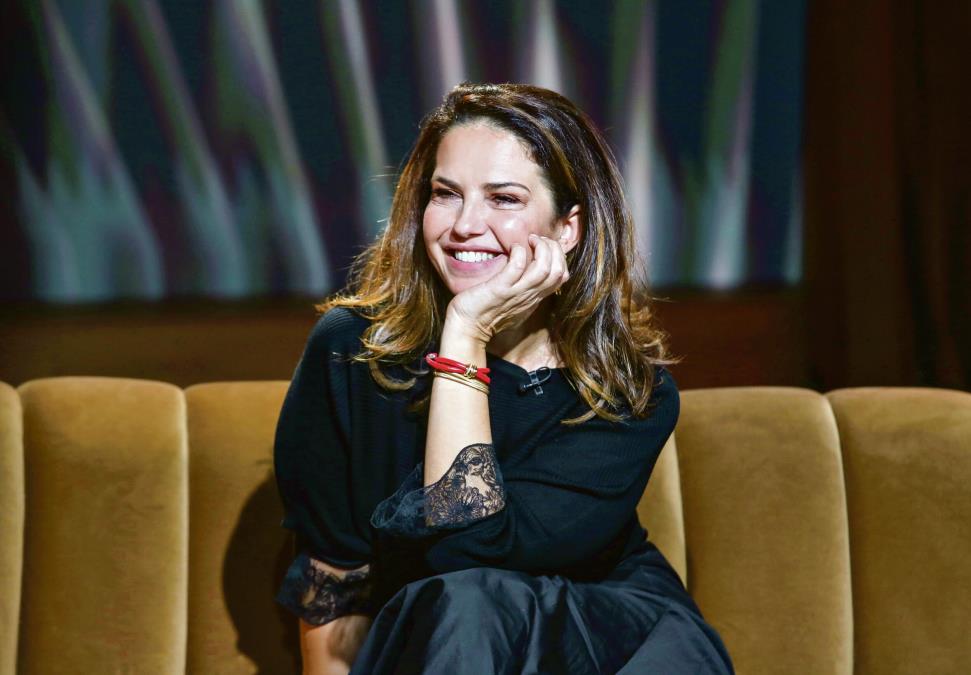 Nataša Ninković ovako proslavlja slavu: Glumica elegantno dekorisala sto, domaćica za primer