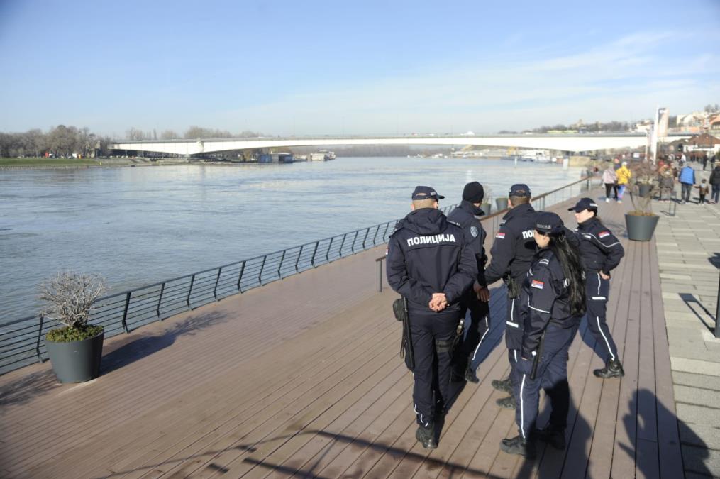 FRANCUZ BURALNO PRETUČEN U CENTRU BEOGRADA, BORE MU SE ZA ŽIVOT: Horor kod Beton hale, policija uhapsila napadače!