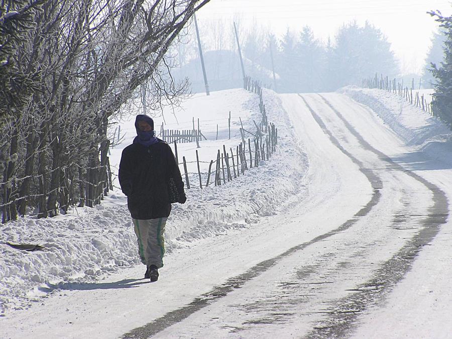 RHMZ OBJAVIO TAČAN DATUM KAD STIŽE NOVO JAČE ZAHLAĐENJE: Svako jutro nas čeka mraz, a u ponedeljak opet sneg, ali to nije sve, baba Marta ne posustaje