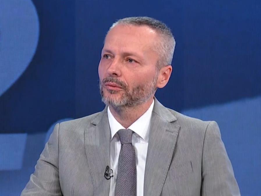 SAZNAJEMO: Oleniku uručen poziv za informativni razgovor zbog izazivanja panike lažima o zvučnom topu
