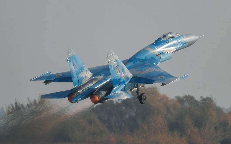 SRUŠIO SE UKRAJINSKI BOMBARDER SU-24: Letelica obavljala misiju u jugozapadnom delu zemlje poginuli pilot i navigator! (VIDEO)