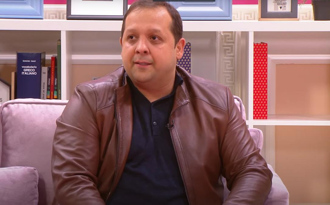 „ZAR SI ME I TI OSTAVIO, BRATE MOJ DOBRI…“ Emir Habibović slomljen od bola, podelio potresan oproštaj koji je rasplakao region 