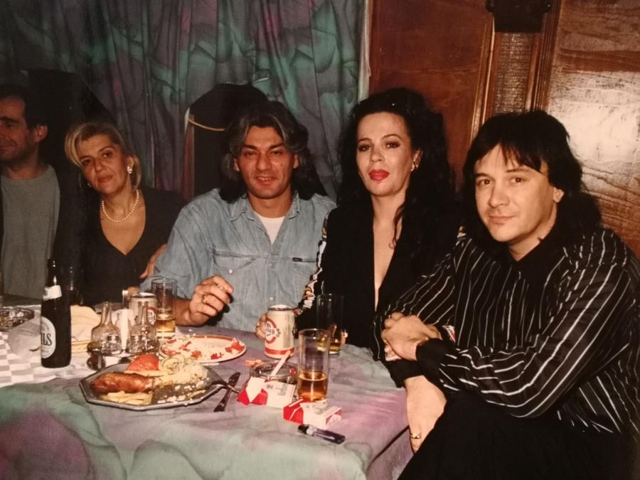"NAPUSTIO ME NAKON MOJE SVAĐE SA VESNOM ZMIJANAC" Mira Kosovka biografija – životna priča, karijera, porodica i najveće tragedije folk pevačice