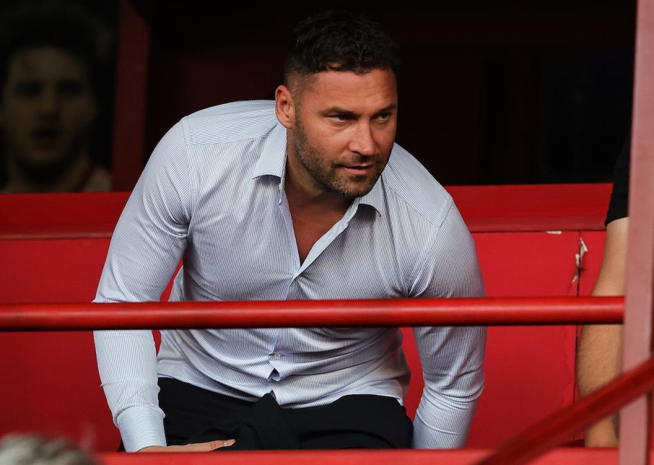 DUŠKO TOŠIĆ U DRUŠTVU PEVAČA S KOJIM KARLEUŠA NE RAZGOVARA: Uslikali se zajedno, evo ko je u pitanju (FOTO)