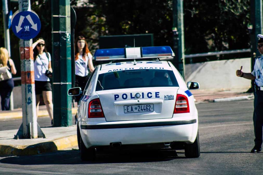 Drama u Grčkoj ispred marketa: Srbe posle kupovine sačekao šok na parkingu - Lopovi ih filmski ojadili