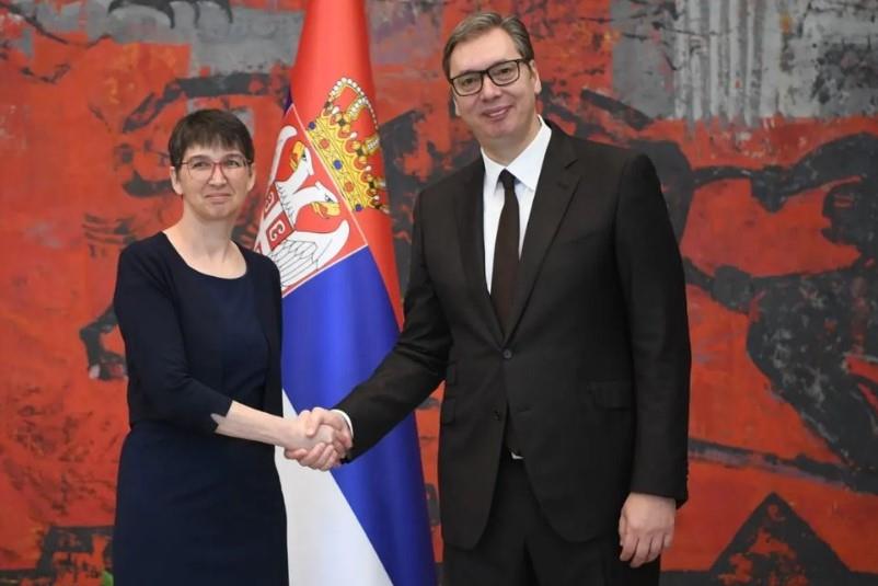 SUSRET NA ANDRIĆEVOM VENCU: Predsednik Vučić prima u oproštajnu posetu nemačku ambasadorku Anke Konrad