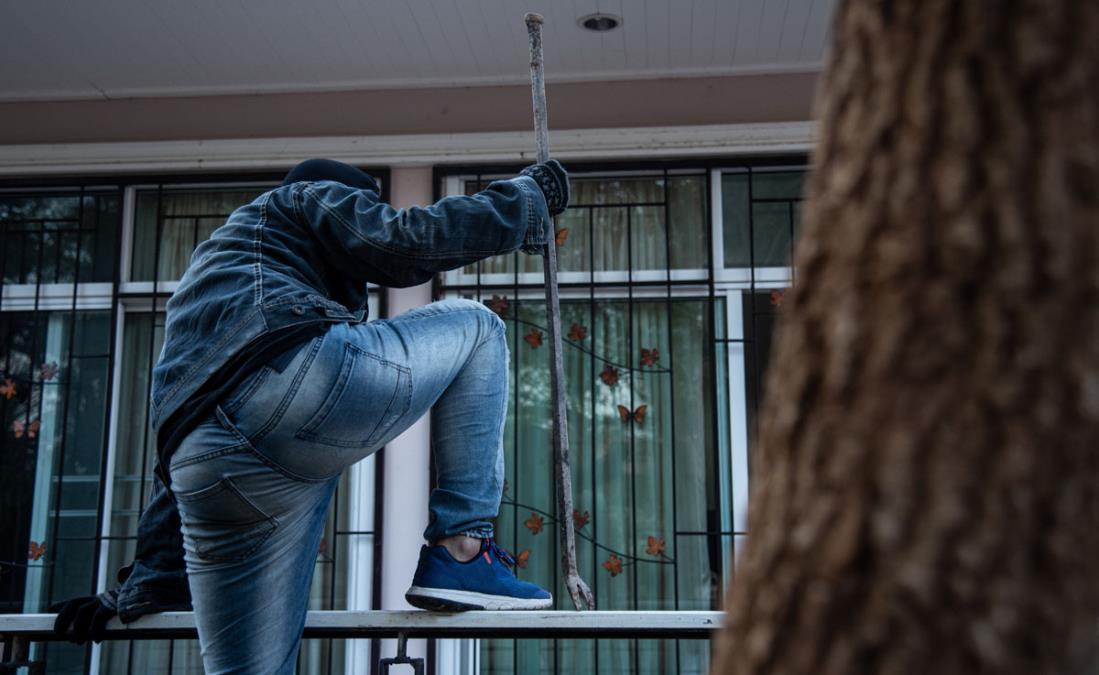 "OPERISAO" HOTEL, PEKARU, STAN, MENJAČNICU! Dolijao serijski lopov iz Niša u Beogradu: Sumnjiči se za niz krađa