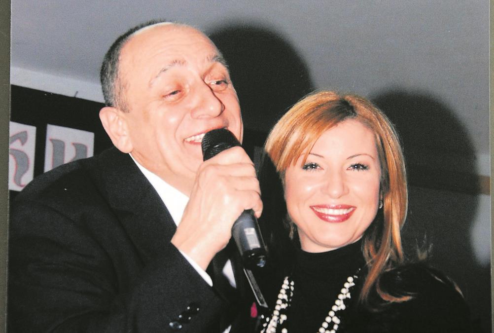 "PREŽIVLJAVAM..." Važio za kralja svadbi, danas prima 28.000 mesečno! Čuveni pevač priznao da je kolegama udario zabranu: Moje pesme niko da ne dira