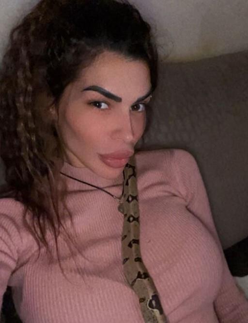 PARTNER JE TRUDNU OSTAVIO, PROŠLA KROZ PAKAO! Sad se porodila i podelila sliku sa ćerkicom: Raznežila sve (FOTO)