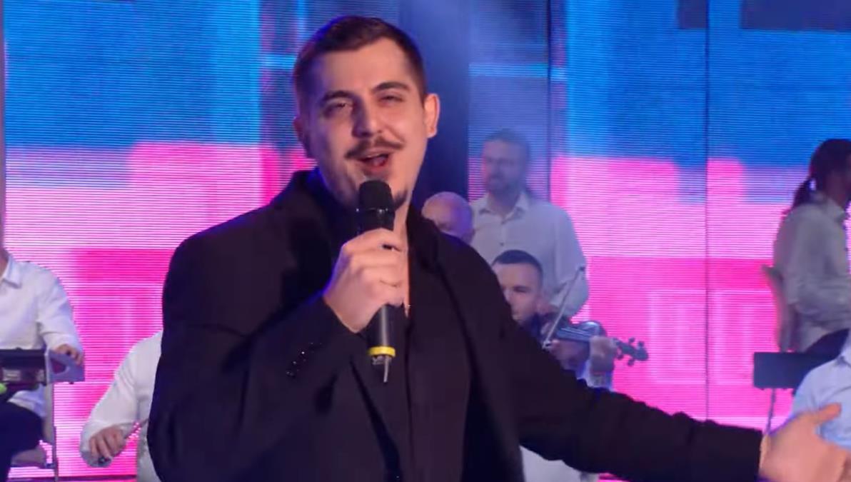 POZNATI ZA ZUBE DALI I DO 18.000 EVRA Brena vodila pevačice kod svog zubara, a nju su vređali zbog osmeha: "Morala sam da stavim veštake"