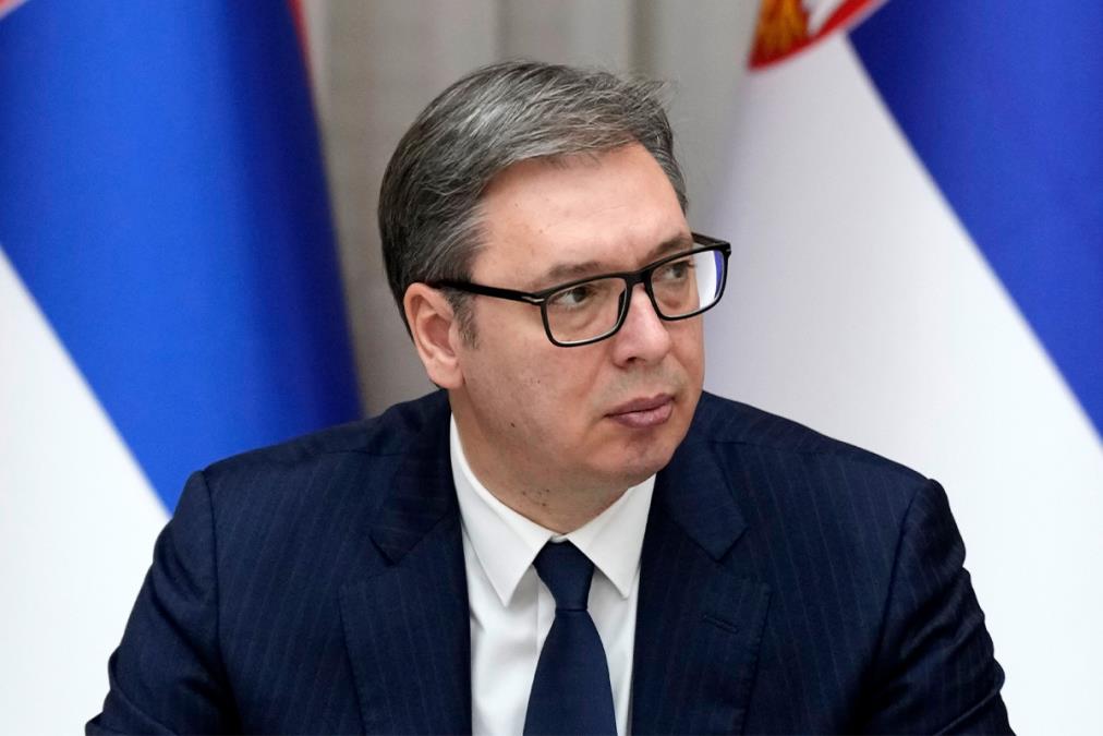 PREDSEDNIK VUČIĆ ODLUČAN, DRŽAVA UVODI NOVI SISTEM NADZORA RADOVA: Svaku rupu u Srbiji ću imati u svom telefonu - to će biti PAKAO ZA FUNKCIONERE