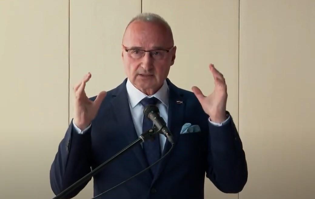 STRAŠNO PONIŽENJE CRNE GORE USRED PODGORICE! Hrvatski ministar: Hrvatska traži imovinu vrednu više od 2,7 milijardi dolara!