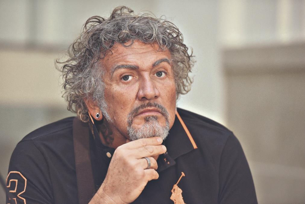 "PREDRASUDE I LAŽNI MORAL SU NAJVEĆI PROBLEMI" Dragan Marinković Maca o životu i predrasudama: Papak je gori od atomske bombe!