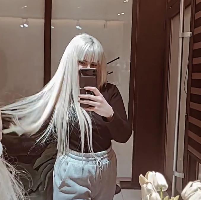 OTIŠLA JE NA PREGLED I IZGUBILA BEBU Bolna ispovest poznate pevačice: 