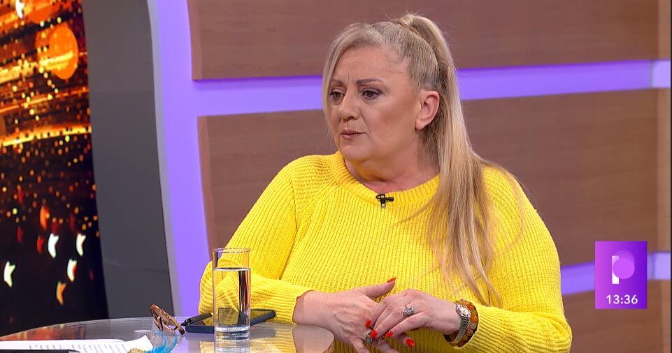 "SVI SMO UZ TEBE..." Muž naše pevačice obeležava rođendan u bolesničkoj postelji, ona mu uputila emotivne reči: Trudićemo se da ti olakšamo... (FOTO)