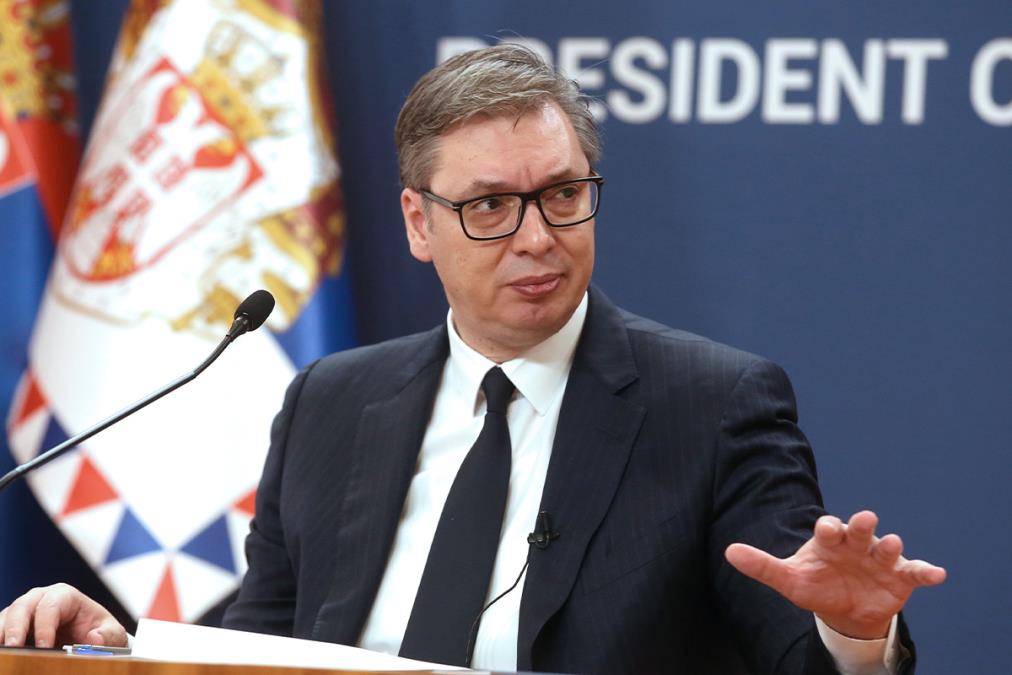 "NE VERUJEM U STRANU ČIZMU, VEĆ U SVOJ NAROD" Vučić o suverenitetu Srbije i stranim uticajima: Za mene je glas našeg naroda glas Boga