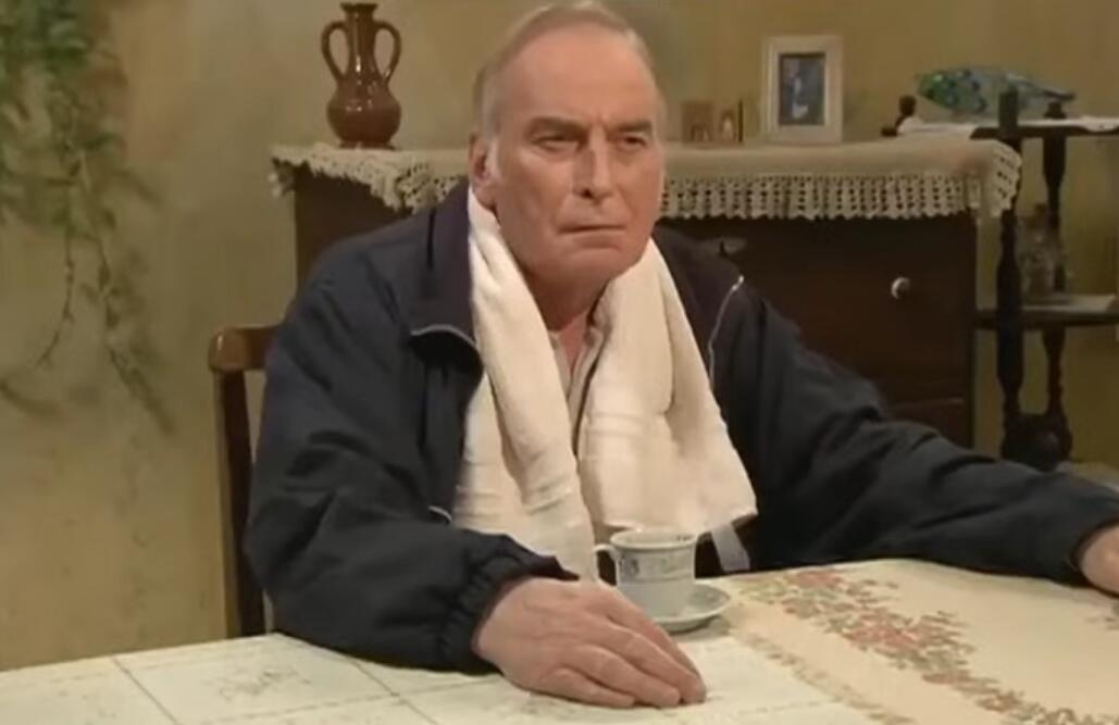 Ćerka Tanasija Uzunovića za očevu smrt saznala iz medija: Sofiju je dobio u 50. godini, a jedno joj nije dozvoljavao