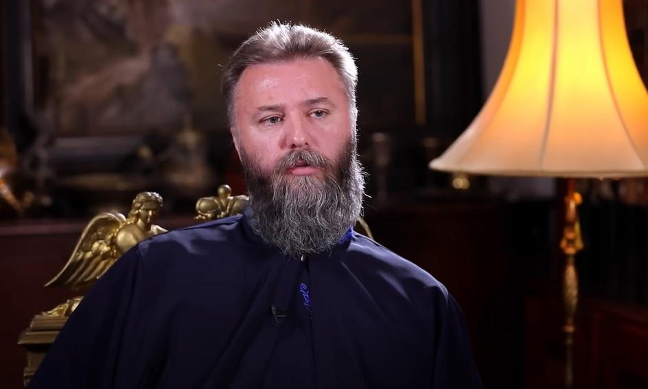 "Snovi se tumače samo u ova 2 slučaja": Sveštenik Predrag Popović upozorava vernike da ne upadnu u zamku sujeverja i gatanja