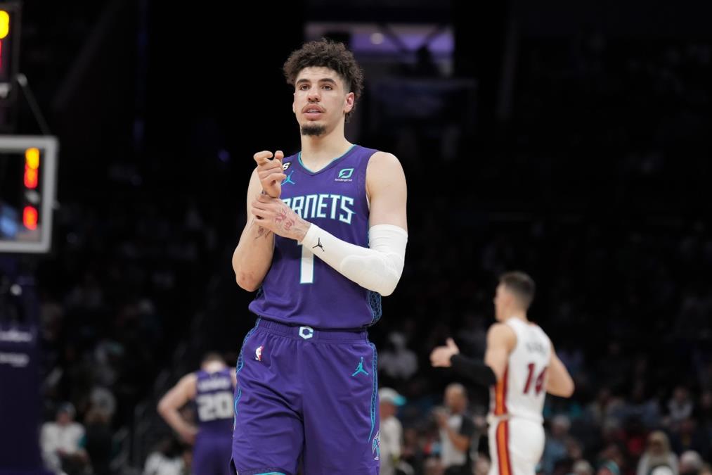 TRESE SE NBA LIGA! Hornetsi trejduju Lamela Bola u Minesotu u zamenu za Naza Rida