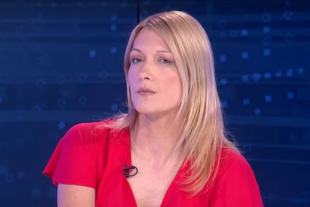 ZAŠTO JE BOJANA SELAKOVIĆ LAŽNI AUTORITET KOJI DELI LEKCIJE SVIMA Traži transparentnost od drugih, a o svom obrazovanju obmanjuje