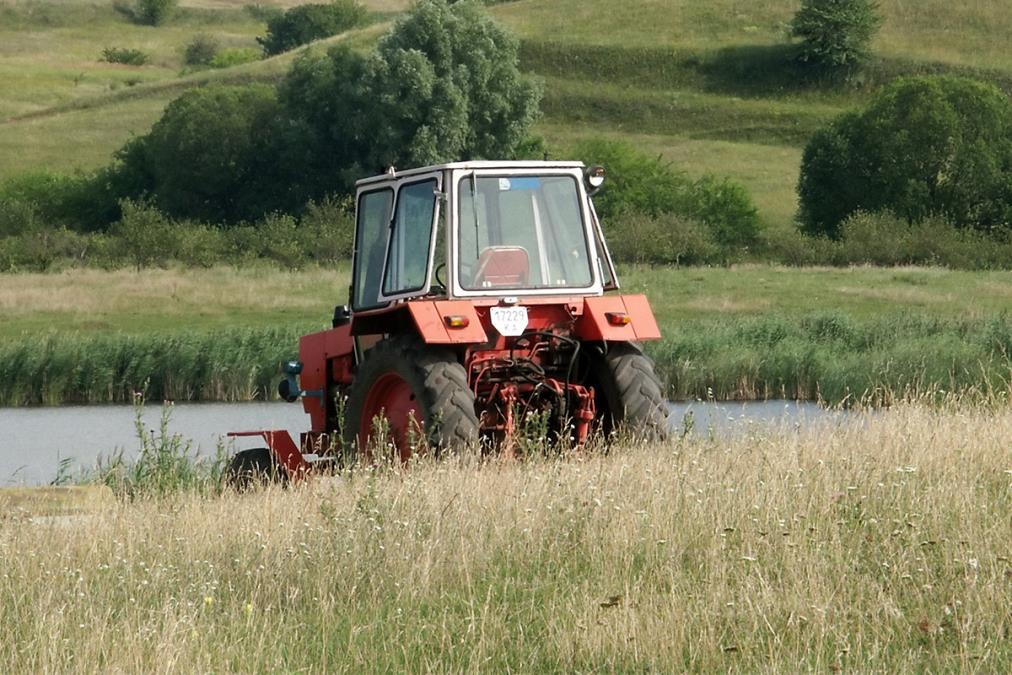 DEDA DEČAKA KOG JE PREGAZIO TRAKTOR ISPRIČAO POLICIJI KAKO JE TAČNO DOŠLO DO NESREĆE! Mališan zadobio teške povrede, i dalje u kritičnom stanju!