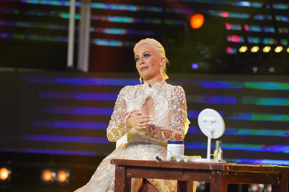 DUŠICA JAKOVLJEVIĆ OTKILA U KAKVOM JE STANJU NAKON ŠTO JE ZAVRŠILA NA VMA! Najavila operaciju: "I do toga će doći"