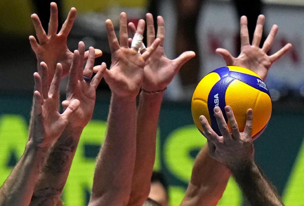 KRAGUJEVČANI NEZAUSTAVLJIVI: Radnički počistio Spartak i drugi put zaredom podigao pehar