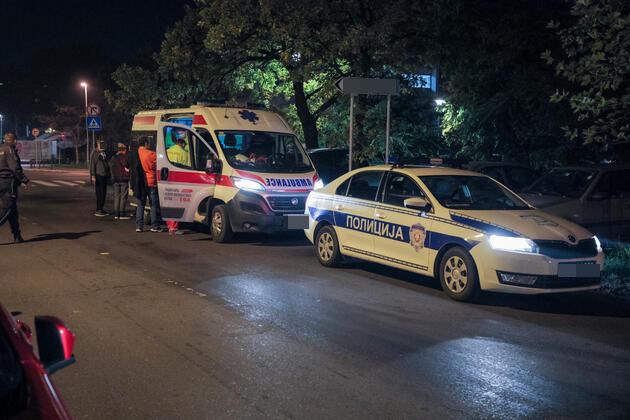 HULIGANI ZVERSKI PREBILI MALOLETNIKA (16) NA VOŽDOVCU! Iskočili iz taksija, pretili mu zbog majice, pa krenuli da ga tuku - policija ga zatekla u jezivom stanju