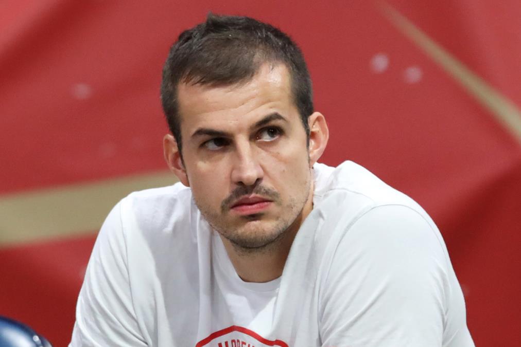 REČI KOJE KIDAJU DUŠU! Nemanja Bjelica se oprostio od oca: Dobri moj Milovane, ovu bol čuvam samo za sebe...