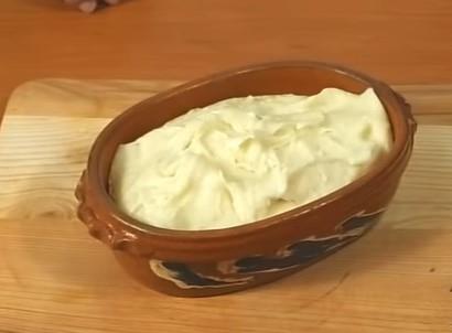 Tradicionalno srpsko jelo za koje vam treba samo 2 sastojka: Generacije su se davile u njemu, evo kako da napravite savršeni belmuž