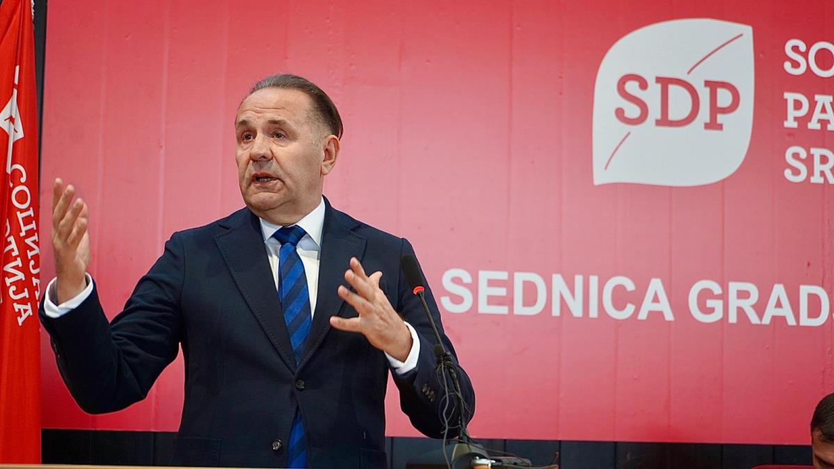 "PODRŽAVAMO INICIJATIVU ZA OTVARANJE POLITIČKOG DIJALOGA S VUČIĆEM" Oglasio se SDPS Rasima Ljajića: Dijalog je važan zbog nužnosti očuvanja mira i stabilnosti