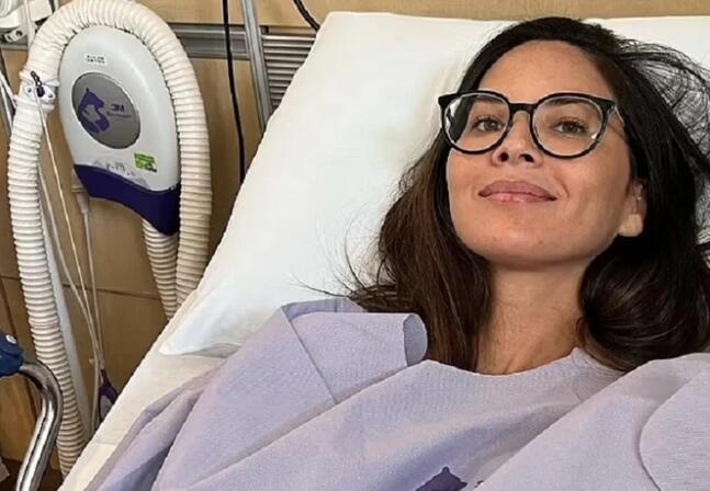 Slavna glumica blista nakon borbe sa rakom dojke: U elegantnom izdanju šetala ulicama i oduševila sve (Foto)