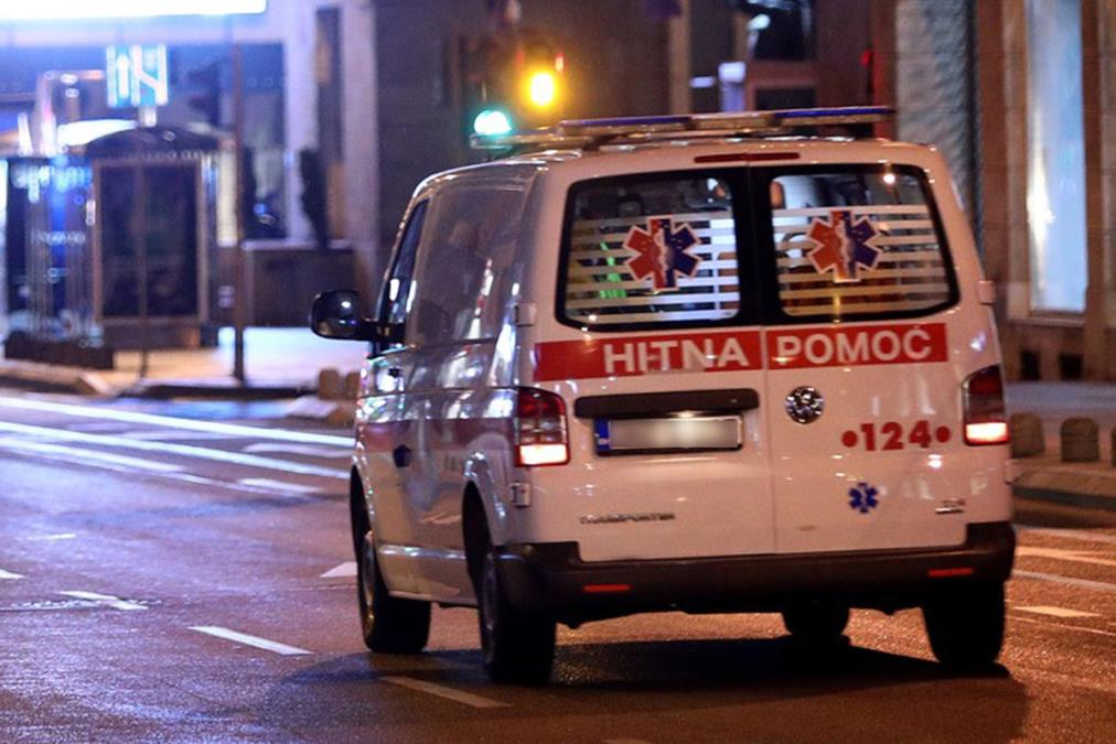TEŠKA SAOBRAĆAJNA NESREĆA KOD MOSTARA: Sudarili se automobil i kamion, povređeni hitno prevezeni u bolnicu