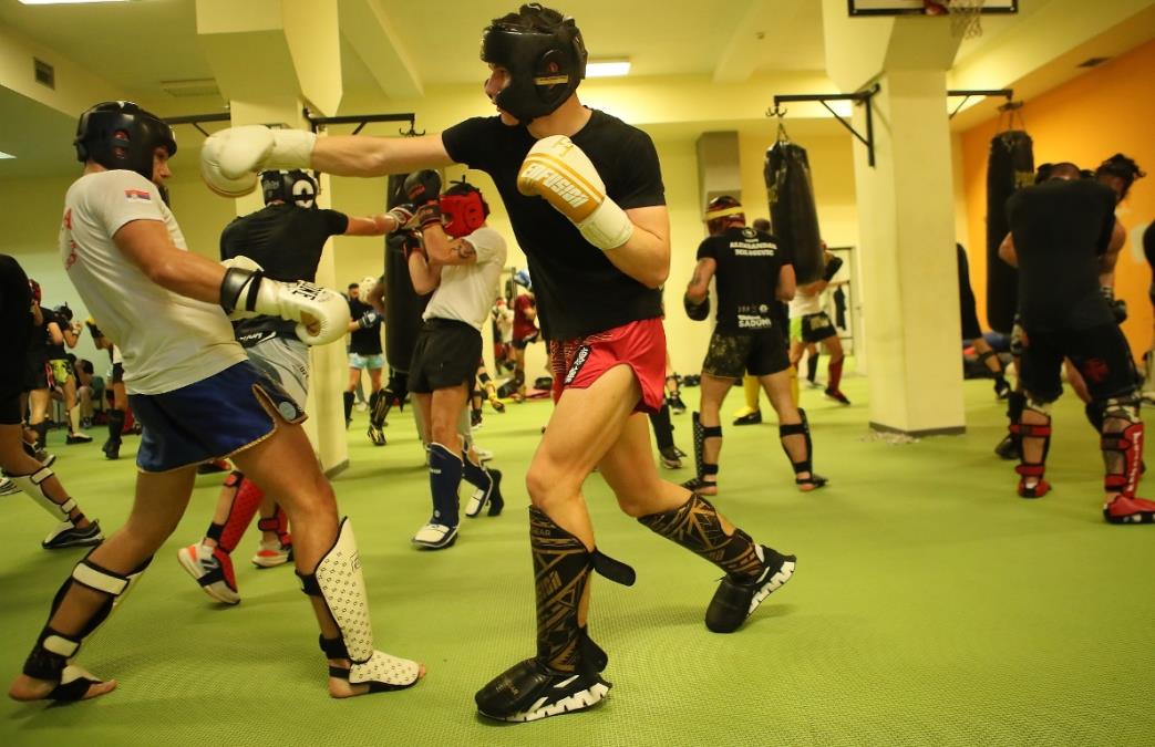 kik-boks-048.jpg?ts=2024-03-25T16:16:54