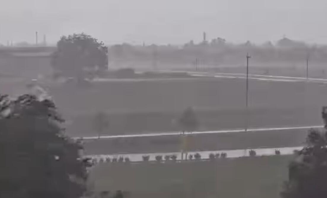 STRAŠNO NEVREME KOJE JURI KA SRBIJI STIGLO I U HRVATSKU! Temperatura u samo sat vremena PALA ZA 10 STEPENI! Potop i u Zagrebu, evo kuda se kreću nepogode