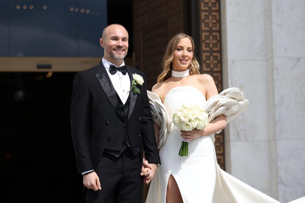 ALEKSANDAR SOFRONIJEVIĆ POSTAO TATA! Lepa Kosana na svet donela devojčicu!