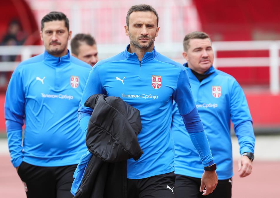 IZ GENERACIJE KOJA JE SRUŠILA ENGLEZE U A REPREZENTACIJI BIĆE IZMEĐU 10 I 12 IGRAČA: Jovan Damjanović ima jasnu poruku za Srbiju!