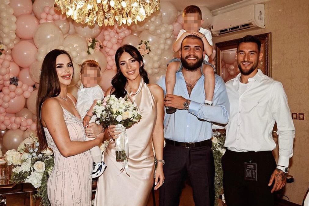 "RAŽNATOVIĆI PRAVE I RAĐAJU SINOVE" Veljko ne krije ponos zbod sestre Anastasije, Ceca ga sa osmehom opomenula