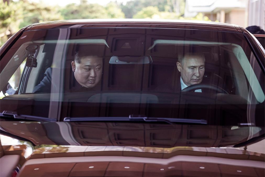 PUTIN I KIM DŽONG UN KUJU NOVE PLANOVE? Severna Koreja i Rusija grade MISTERIOZNI MOST, zapadni obaveštajci upozoravaju šta se krije iza VELIKOG PROJEKTA?