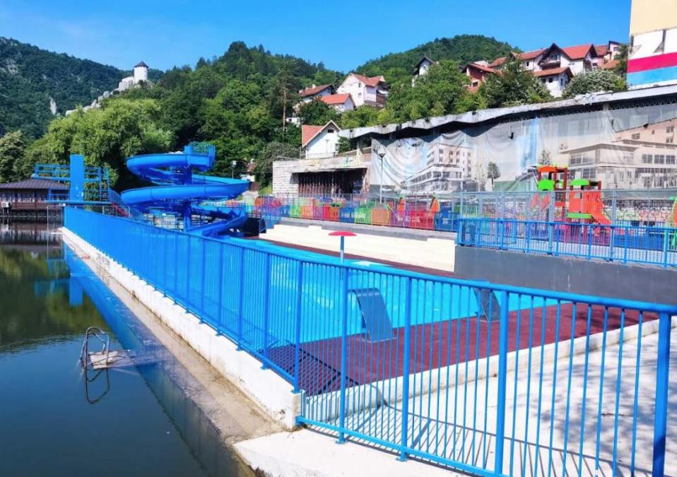 BESPLATNO KUPANJE ZA NAJMLAĐE! Grad doneo odluku koja će obradovati mnoge porodice