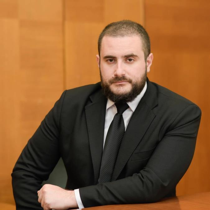 Usame Zukorlić po nasilju v Novem Pazarju napovedal srečanje z Vučićem in obtožil Rasima Ljajića