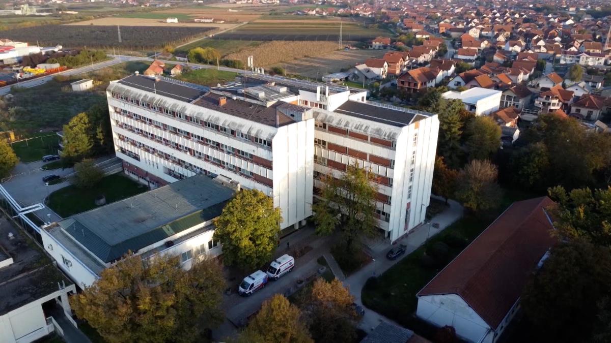 NESREĆA U ČAČKU, IMA POVREĐENIH! Žena hitno prevezena u bolnicu