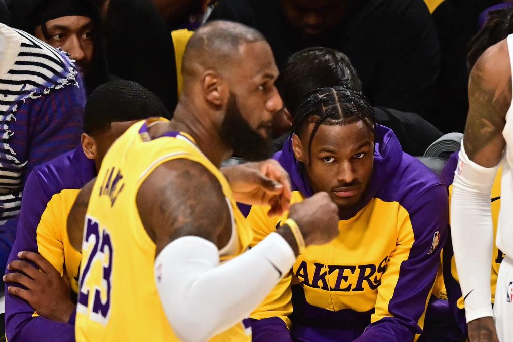 "IMAM SINA OD SKORO 22 GODINE KOJI JE SADA MOJ BIVŠI SAIGRAČ..." Lebron Džejms govorio o Broniju: To je urnebesno!