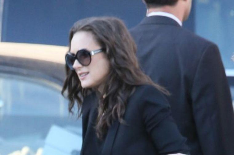 Vinonu Rajder uhvatili u krađi, razapeli je u medijima, pa napustila scenu: "Rečeno mi je da ću ići u zatvor" 