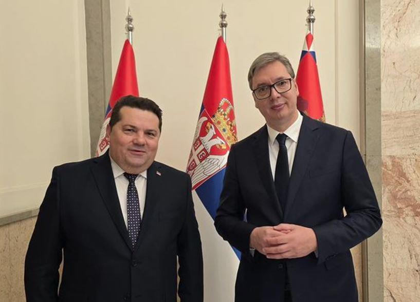 "ODLIČAN RAZGOVOR S PREDSEDNIKOM SKUPŠTINE SRPSKE" Vučić se sastao sa Stevandićem (foto)