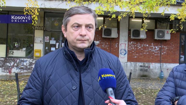 DVOJICA UHAPŠENIH SRPSKIH POŠTARA SA KIM PUŠTENA NA SLOBODU! Milojević saopštio vesti: Privedeni zbog deljenja srpske pošte!